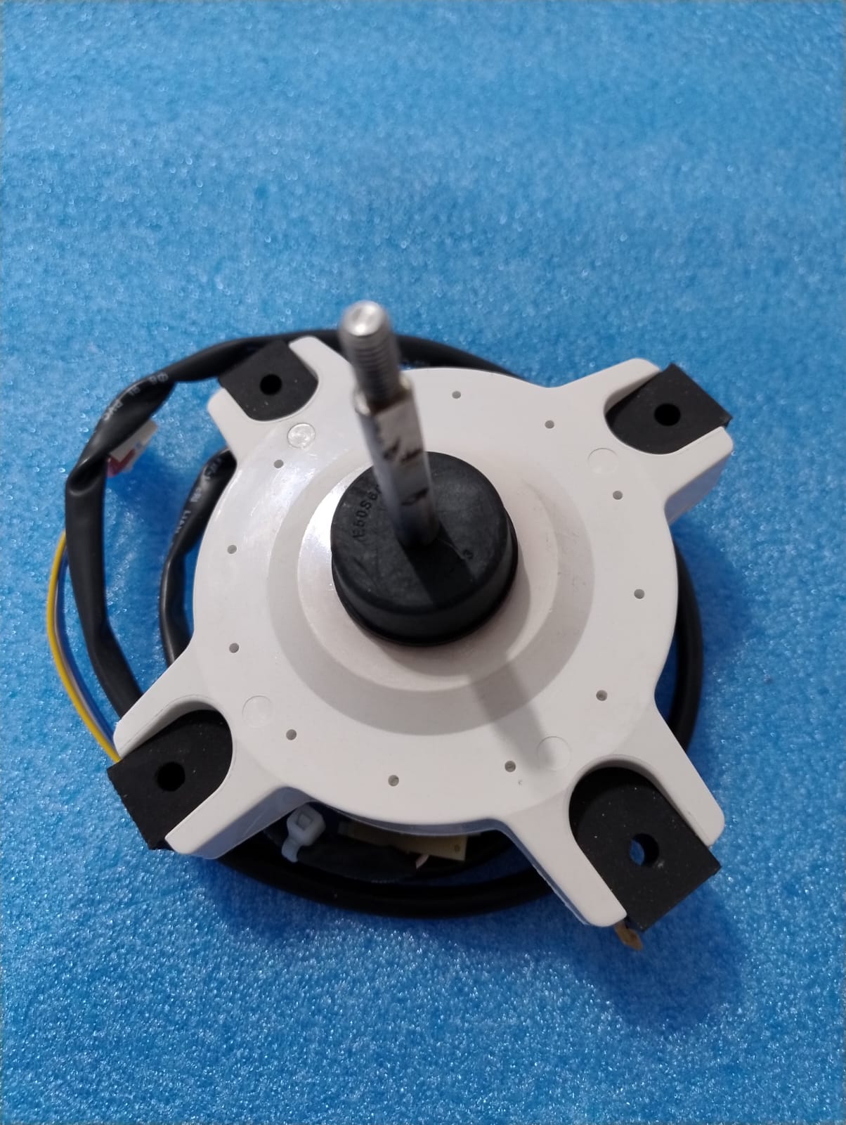 MOTOR VENTILADOR DA CONDENSADORA  SW210F - Imagem 2